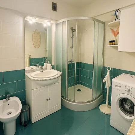 Studio 4 Couchages - A 2 Min De La Plage A Pied - Parking Et Linge En Option Juan-les-Pins Exterior photo