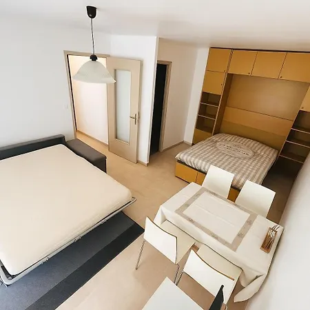 Studio 4 Couchages - A 2 Min De La Plage A Pied - Parking Et Linge En Option Juan-les-Pins Exterior photo