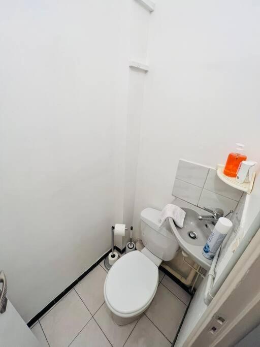 Apartment 4 Couchages A 200 M De La Avec Garage, Linge De Maison Et Serviettes Pour 30 Euros En Option Juan-les-Pins